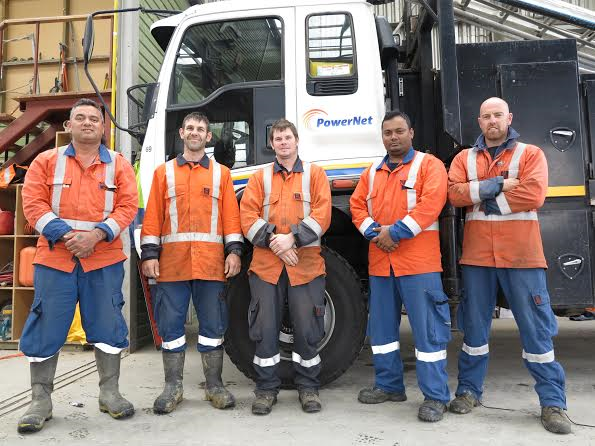 PowerNet Fiji crew