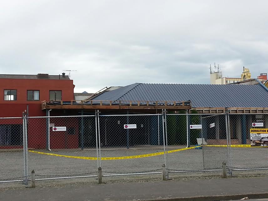 sal-army-bldg-tay-st-1-early-stages-of-demoltion-2016