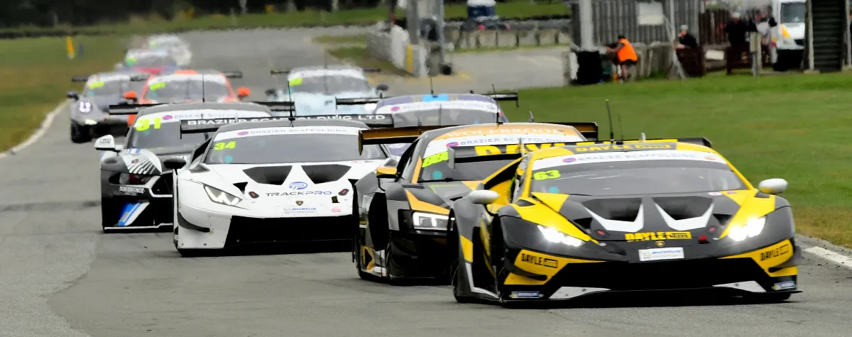 Day & Leitch Win 3 Hour Race At Teretonga Park