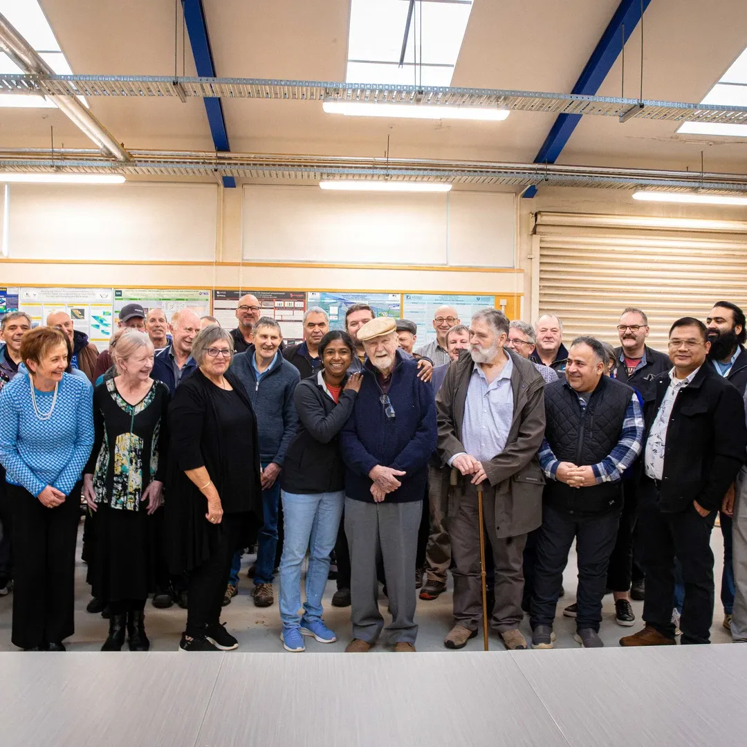 SIT Engineering Tutor Retires After 37 Years