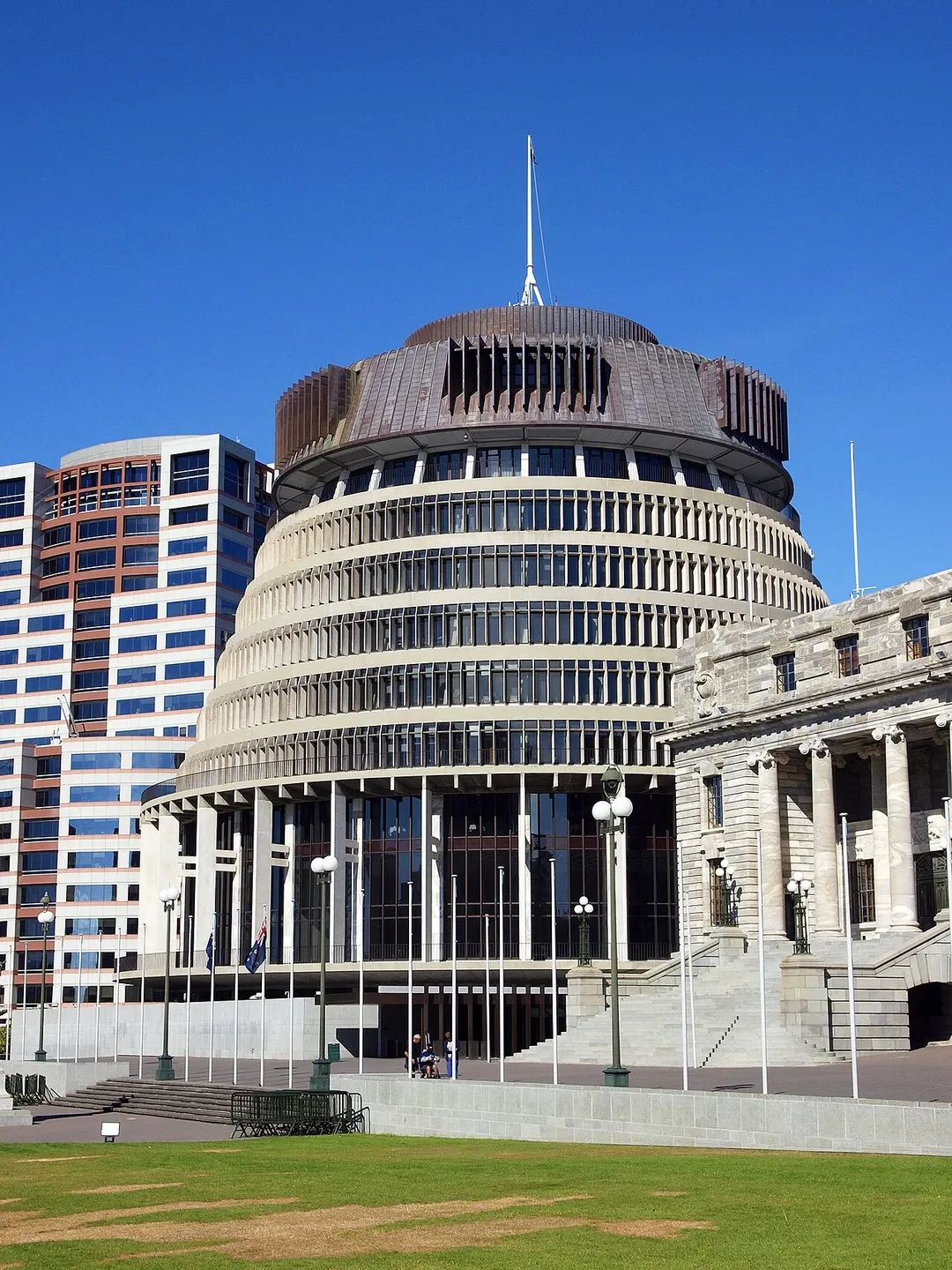 Treasury Forecasts Smaller Deficit, Surplus On Track