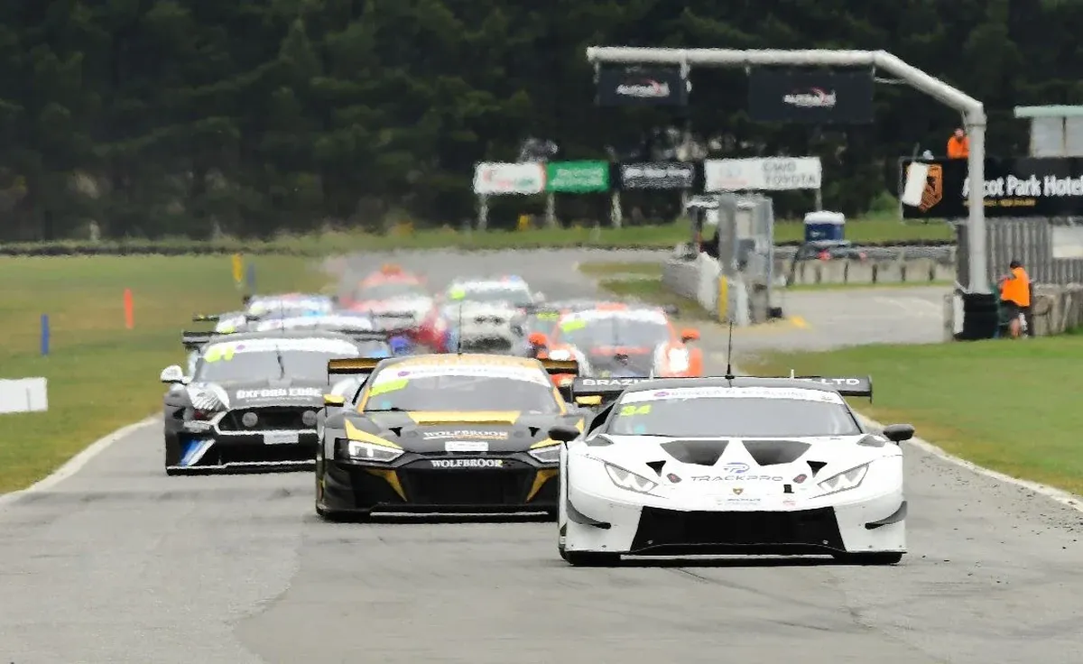 Two Days Of Racing Open The Season At Teretonga Park