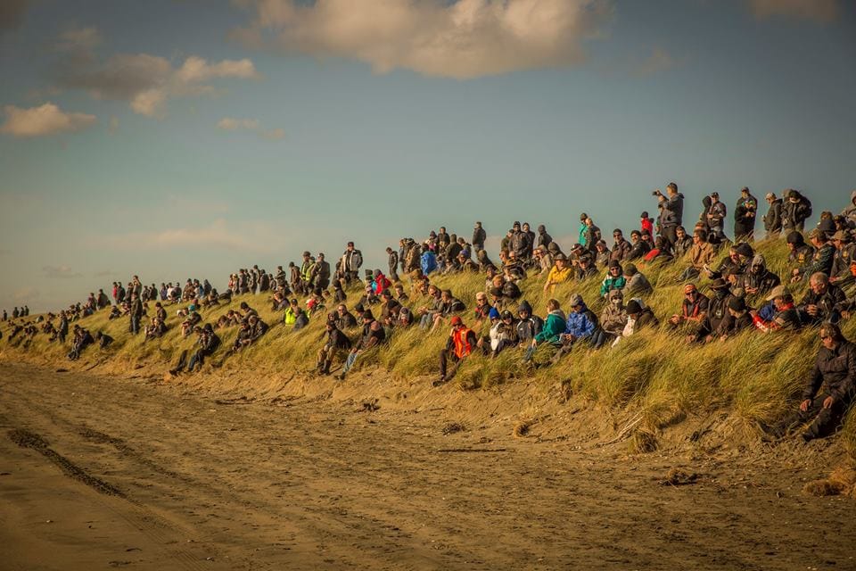 Beach Races Popular (Pics)