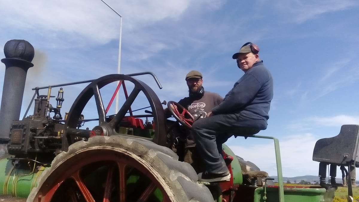 What A Nice Day For A Traction Engine Commute – From Winton To Bluff