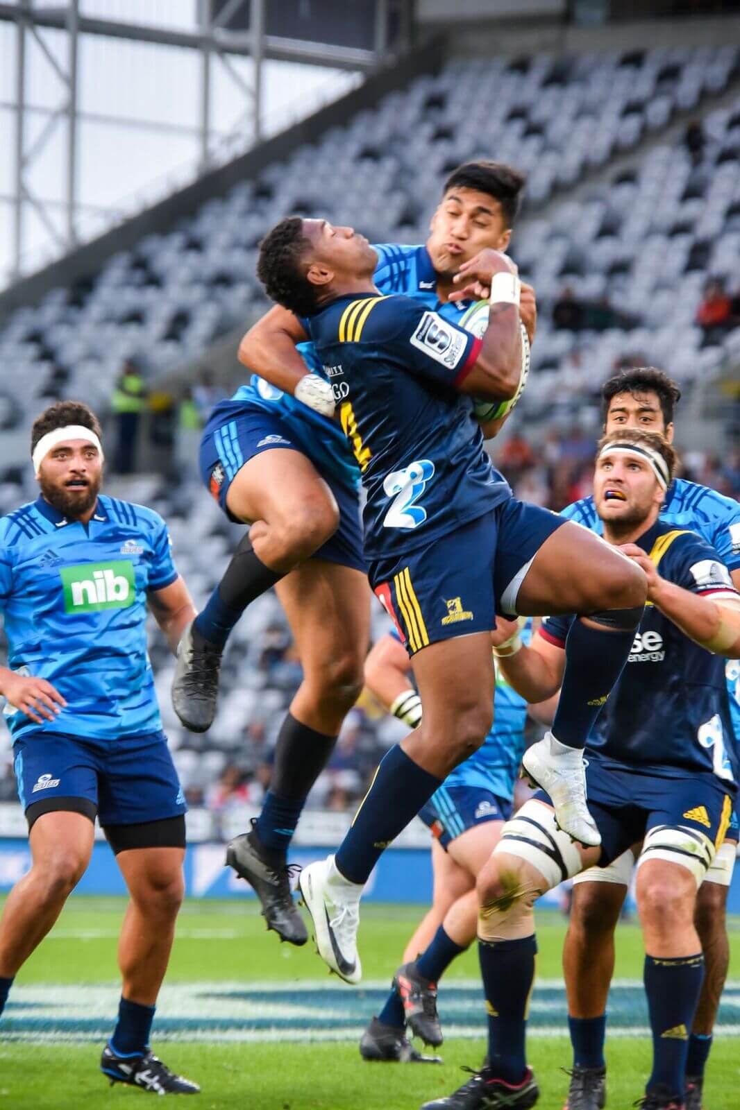 Highlanders To play The French Barbarians At Invercargill’s Rugby Park