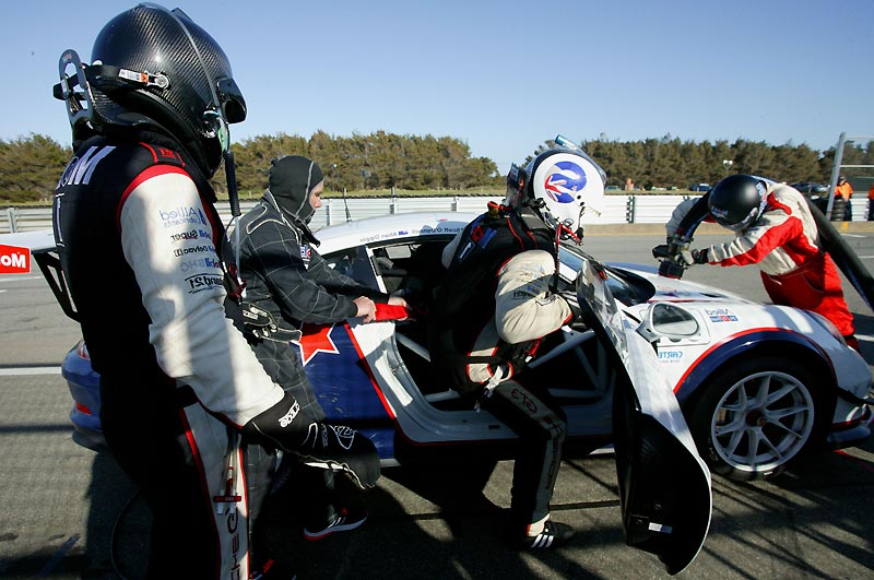 Sensational  Cars For Season Opener at Teretonga Park