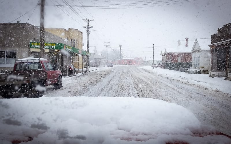 Police Urge Southerners To Stay Off The Roads