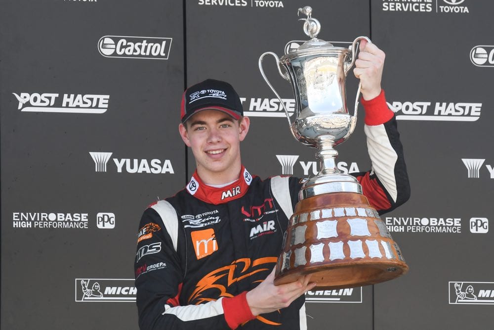 Verschoor Victorious in New Zealand Motor Cup at Hampton Downs