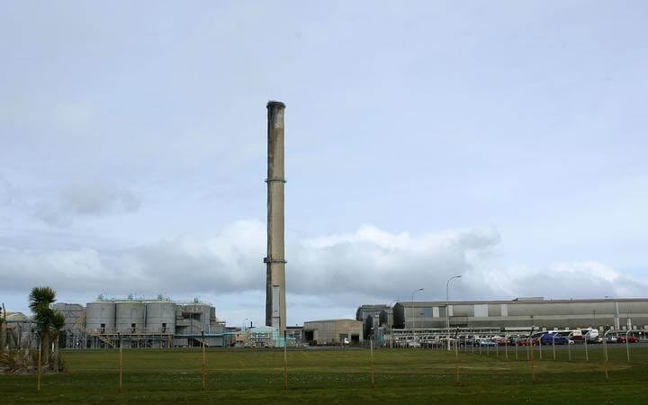 Prospects Slim For Tiwai Point Aluminium Smelter Workers Set To Lose Jobs