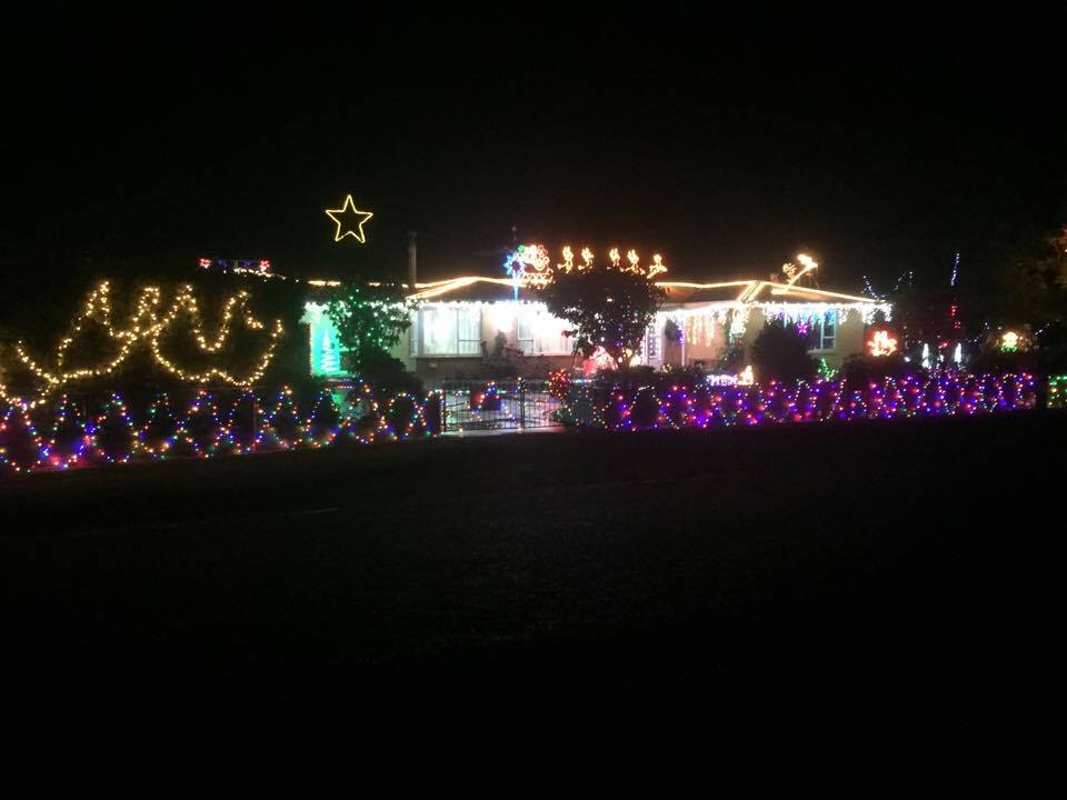 Christmas House Lights/Decorations -Video+Pics+lists+Winners