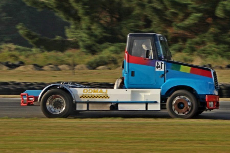 Thunderous Action at Teretonga