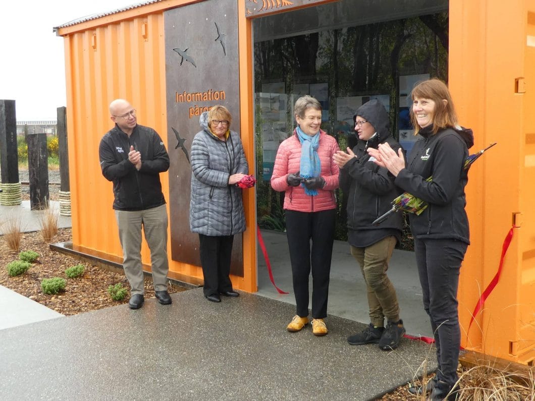 New Information Kiosk Opened in Bluff