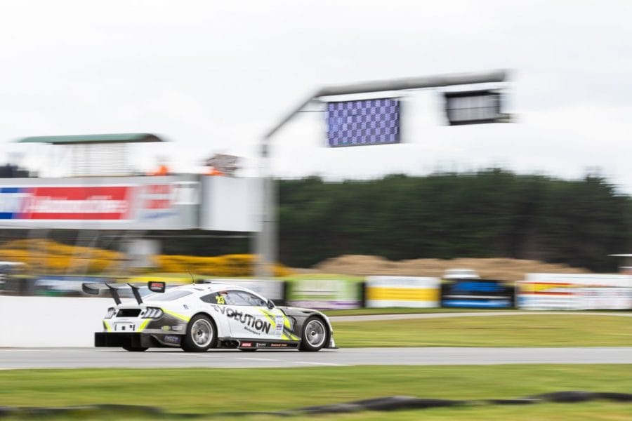 Three Exciting Endurance Races at Teretonga Park