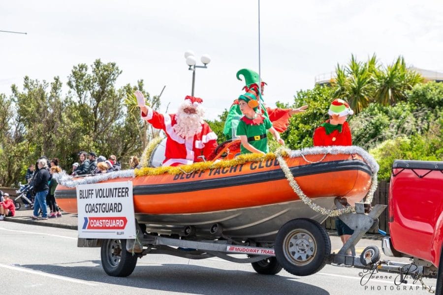 Bluff Christmas Santa Parade on Again