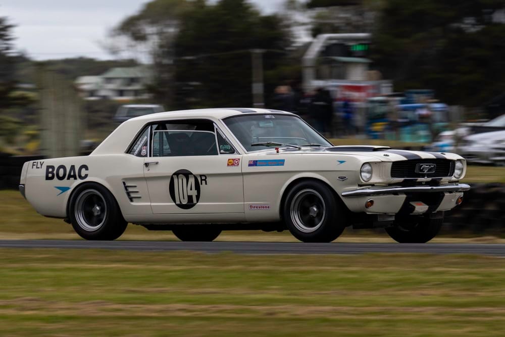 Upcoming Motor Racing Action at Teretonga Park