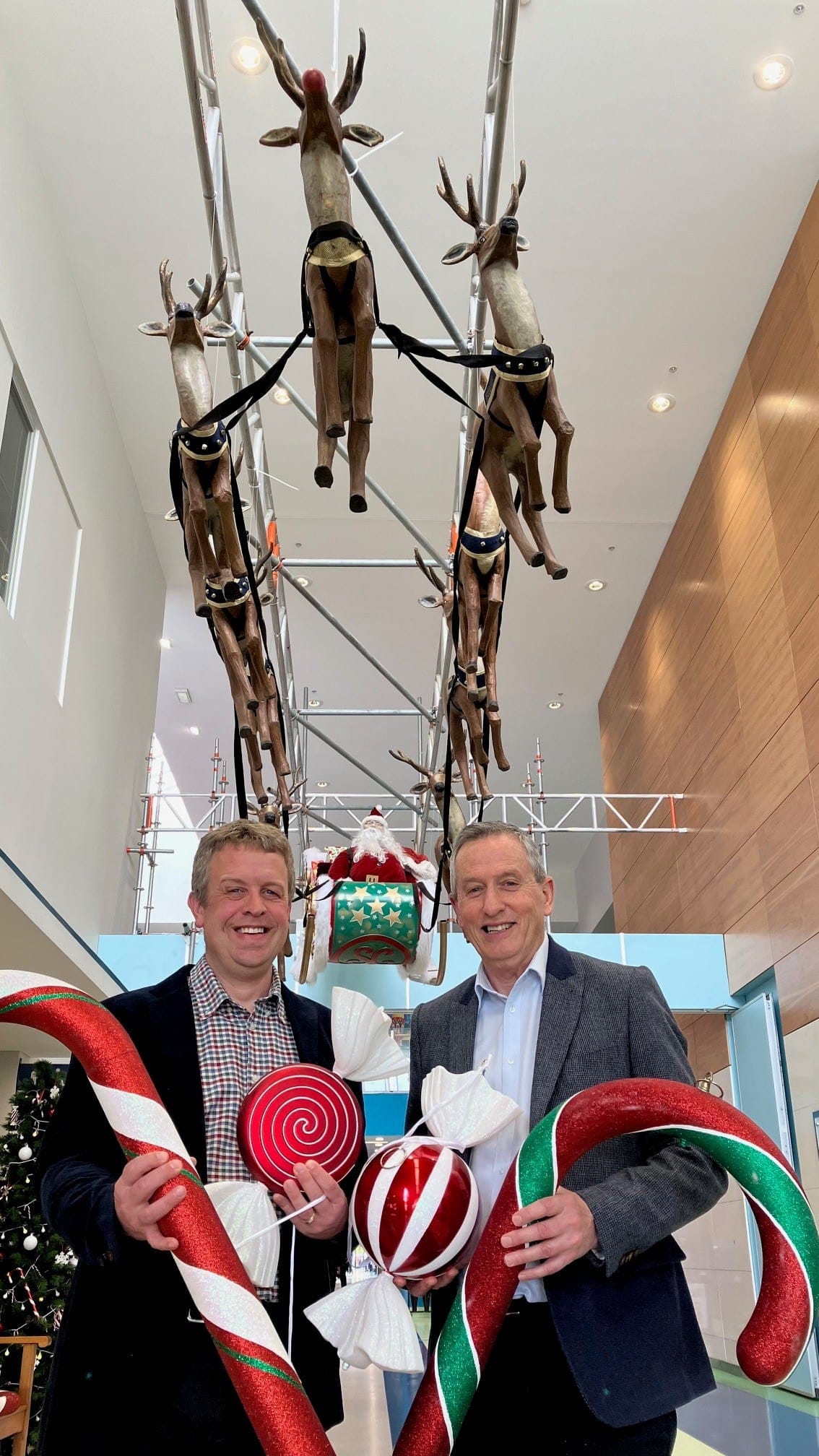 H&J Smith Ltd Donates Iconic Christmas Decorations to Southland Hospital