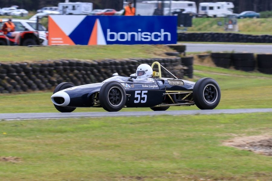 Classic Action Begins At Teretonga Park