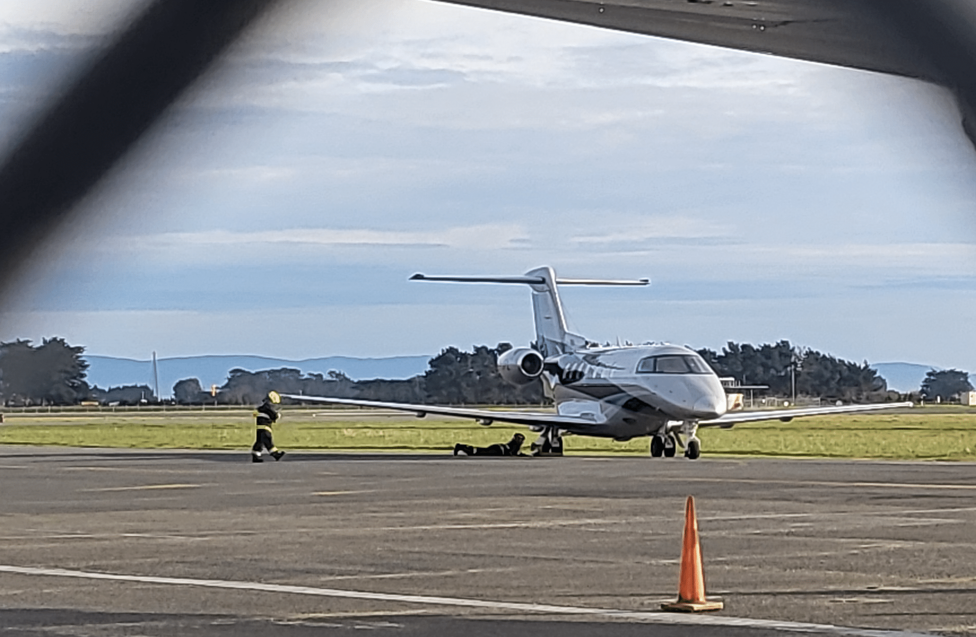 Pilot Makes Safe Emergency Landing at Invercargill Airport