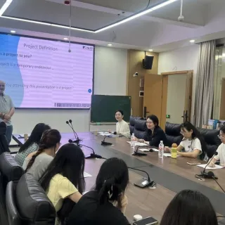 Invercargill Lecturer Presents in China