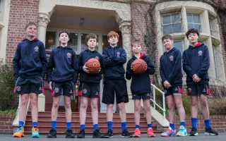 Boys High Hoops Squad Earns AIMS Trip