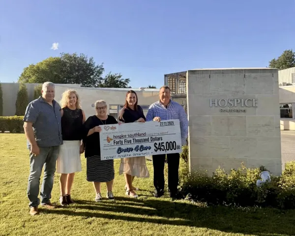 Hospice South Fundraiser Lands Golf's Most Successful Caddie