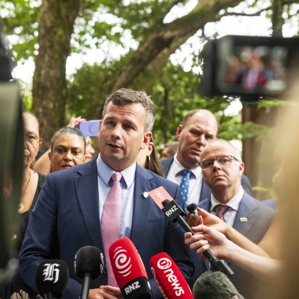 Seymour Wants 18 Ministers Not 28
