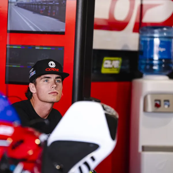 Southland Racer Fights Back From Early Drama