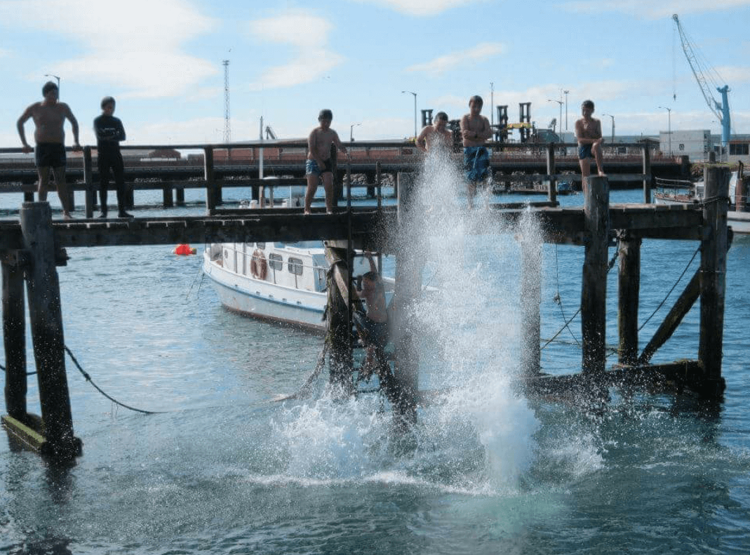 Fun Police Put Stop to Bluff Kids Swimming at Boat Ramp