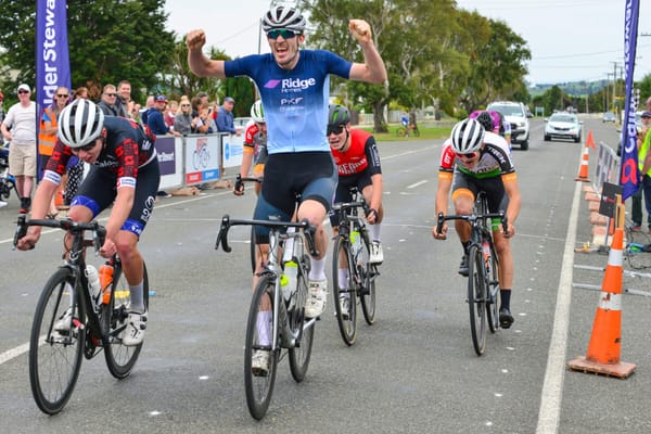 Jones and Grieve Claim First Round In Calder Stewart Cycling Series