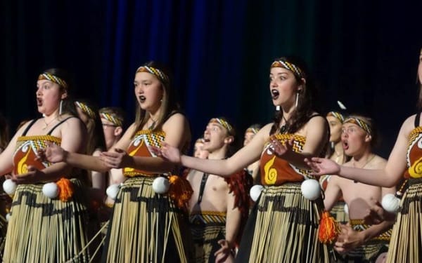 Live Performances at Mīharo Polyfest Draw Crowds