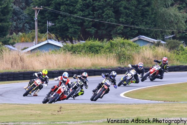 Burt Munro Challenge – Teretonga Park Sprint Races, Results, Photos