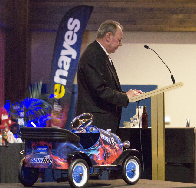 Southland Benefits From Successful Charity Auction