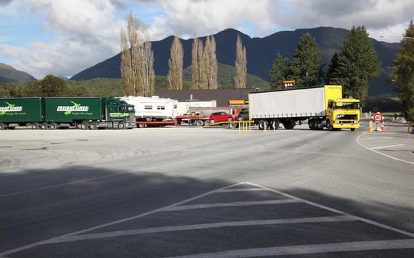 Covid-19 lockdown Means No Coffee, Toilets For Truckies Transporting Supplies