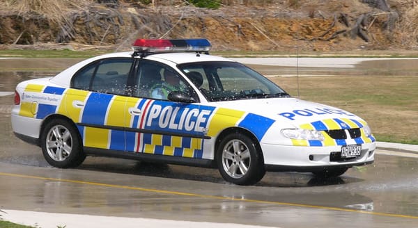 Police Seek Witnesses To Southland Traffic Incident