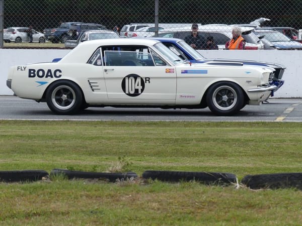 Close Racing On Day One At Teretonga