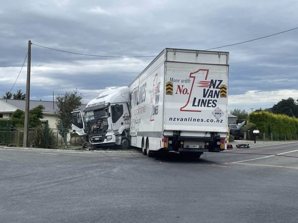 Truck and Ute Collision at Mill Road North Intersection