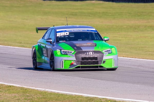 Dramatic Finish to Teretonga Park Endurance Race