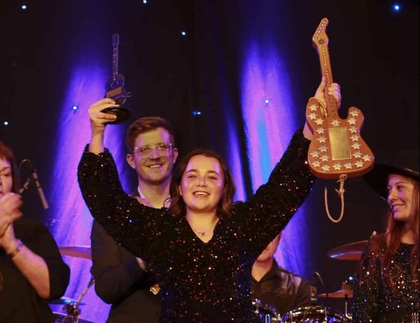 Invercargill’s Summer McKenzie Takes Home Top Honours at Country Music Awards