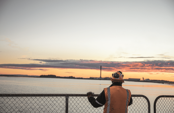 Tiwai Point Secures Future with 20-Year Electricity Deal